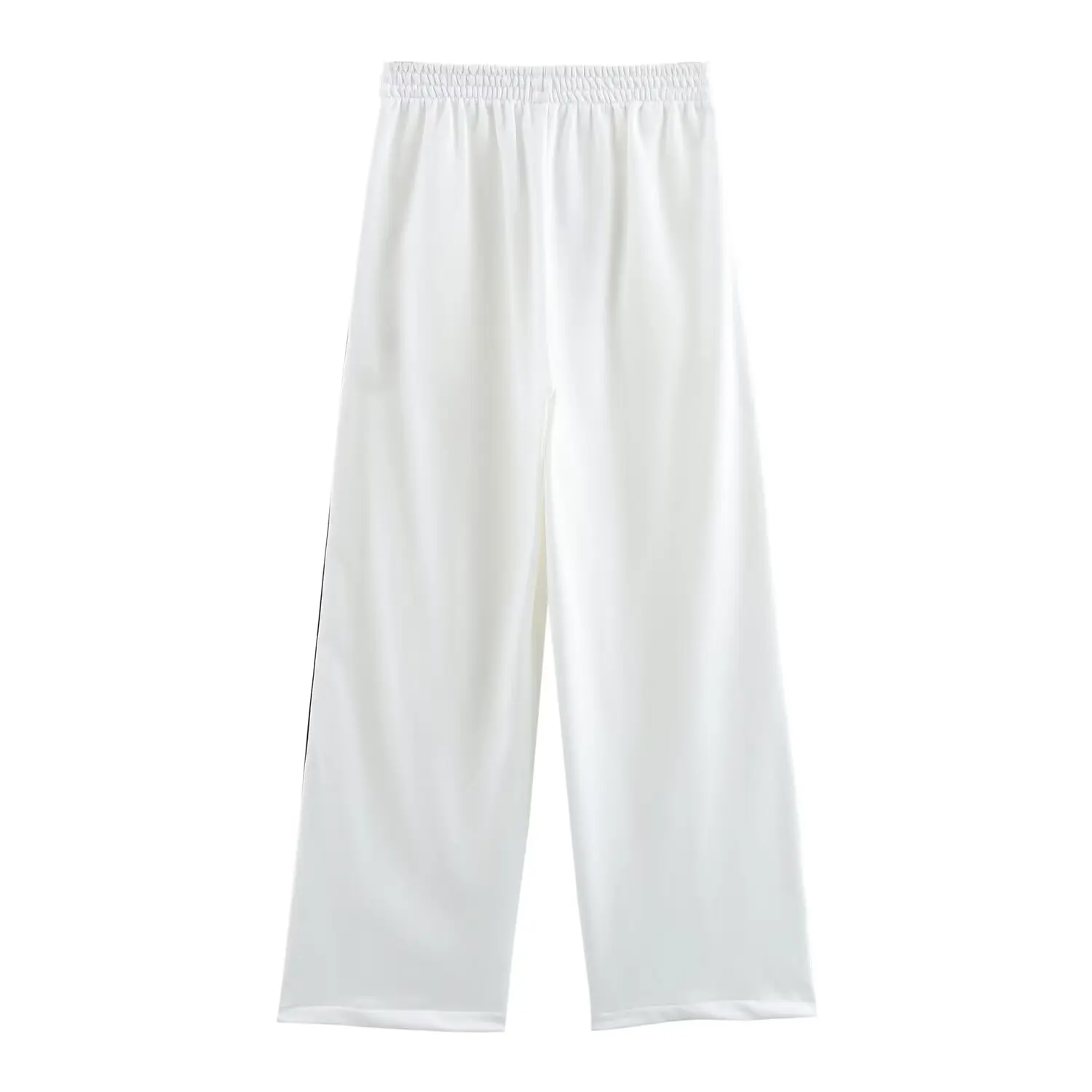 التطريز الفني يلتقي النمط اليومي. يرفع هذه البنطال الكلاسيكي لخزانة الملابس الكاجوال بسهولة. #1