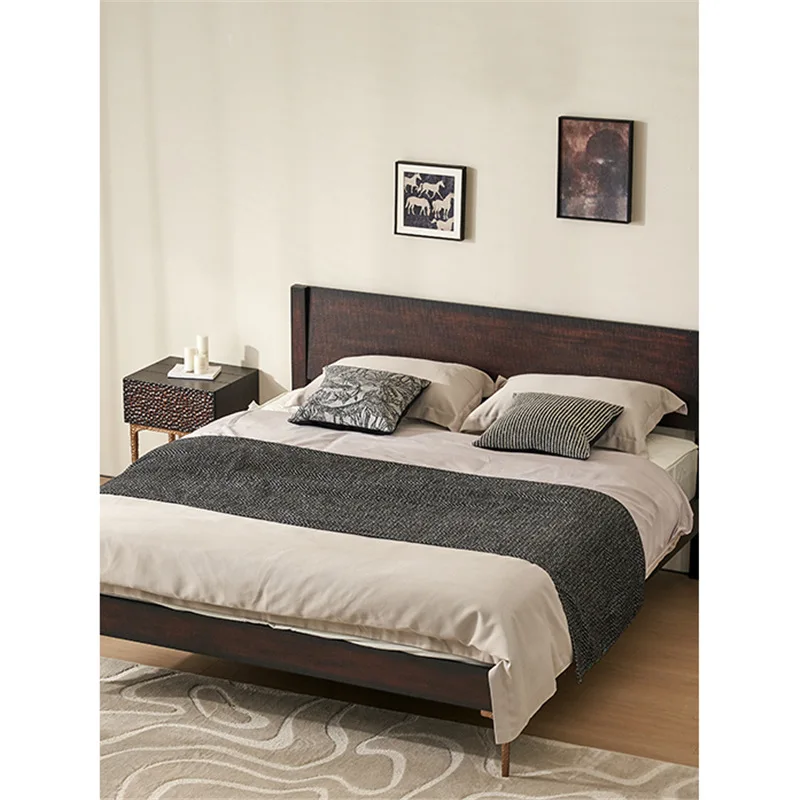 

Imported Bharti wood British retro solid wood bed medium ancient wind bed 1.8 meters double