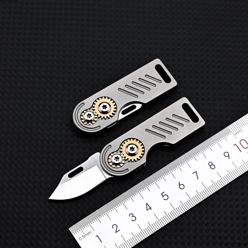 Titanium Alloy Handle Gear Folding Knife Mini Keychain Pocket Knife Chic Multitool Gift for Men EDC Survival Outdoor Hand Tools