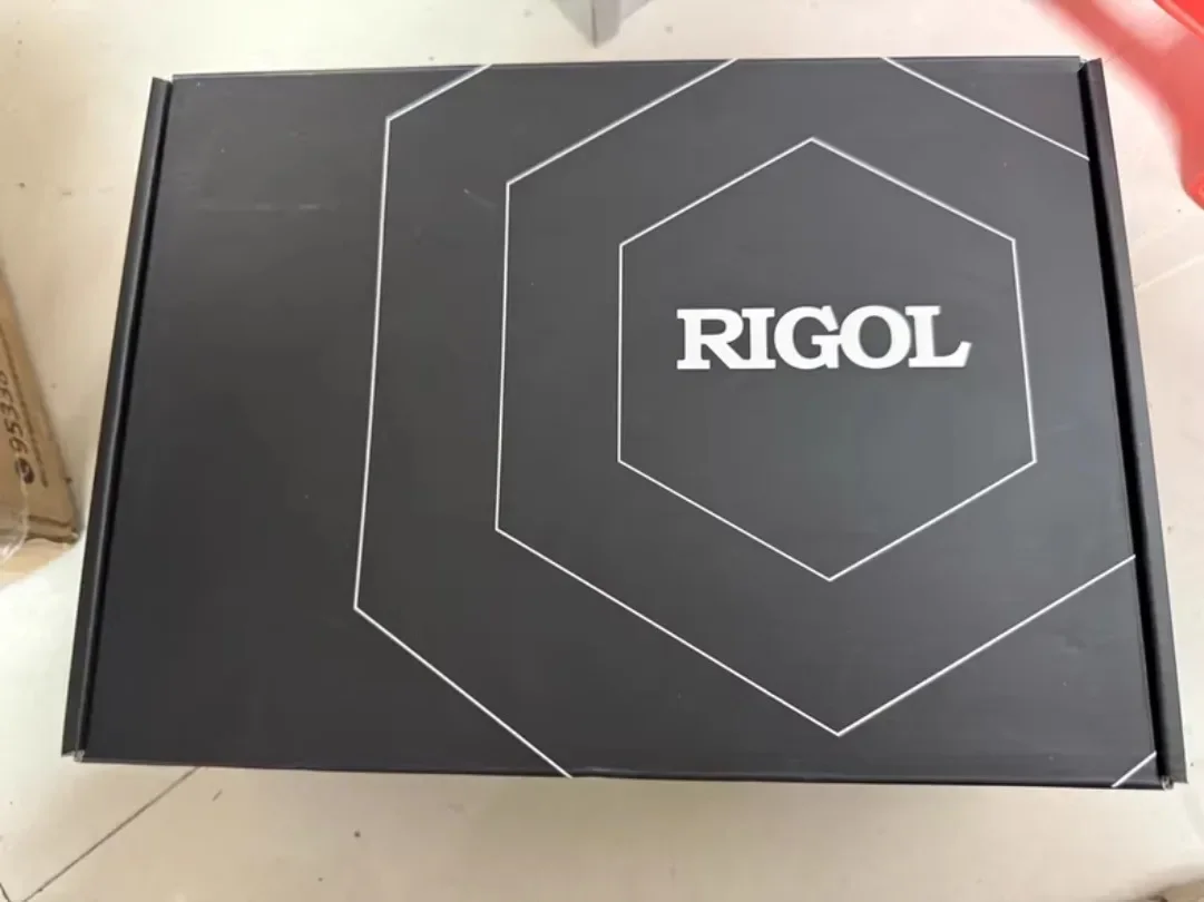 1PC RIGOL  DHO924 Digital Oscilloscope 4 Channel 250Mhz  High-resolution 1.25GSa/s  In Stock #familitrade