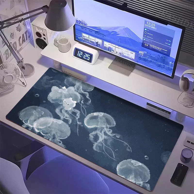 

Anti-slip rubber of the Jellyfish Ocean designed mouse pad is of high quality and washable, suitable for both office and gaming