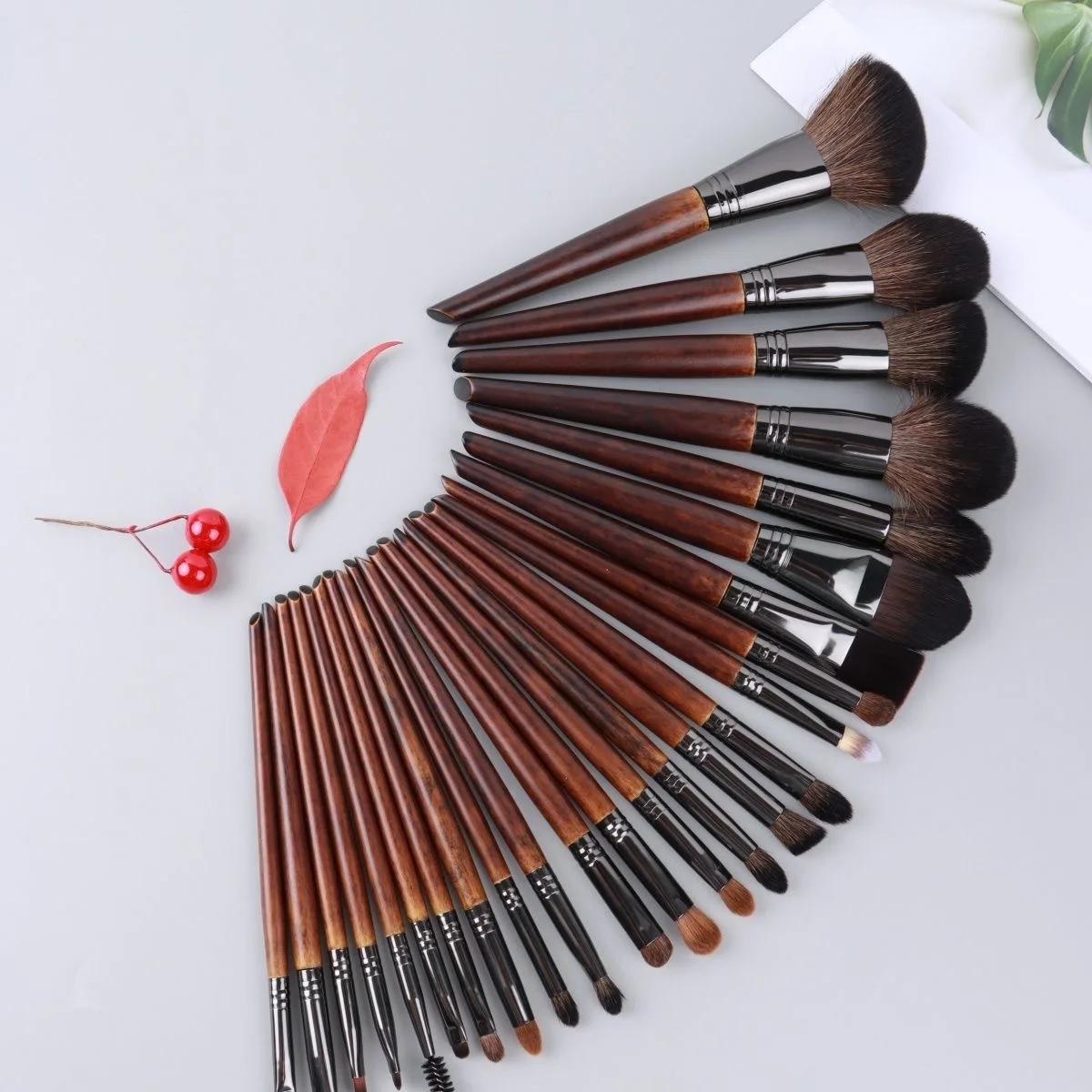 26Pcs Professional Makeup Brushes Set, Animal Hair Foundation Eyeshadow Blending Blush Powder Brushes, Cosmetic Tools Kit