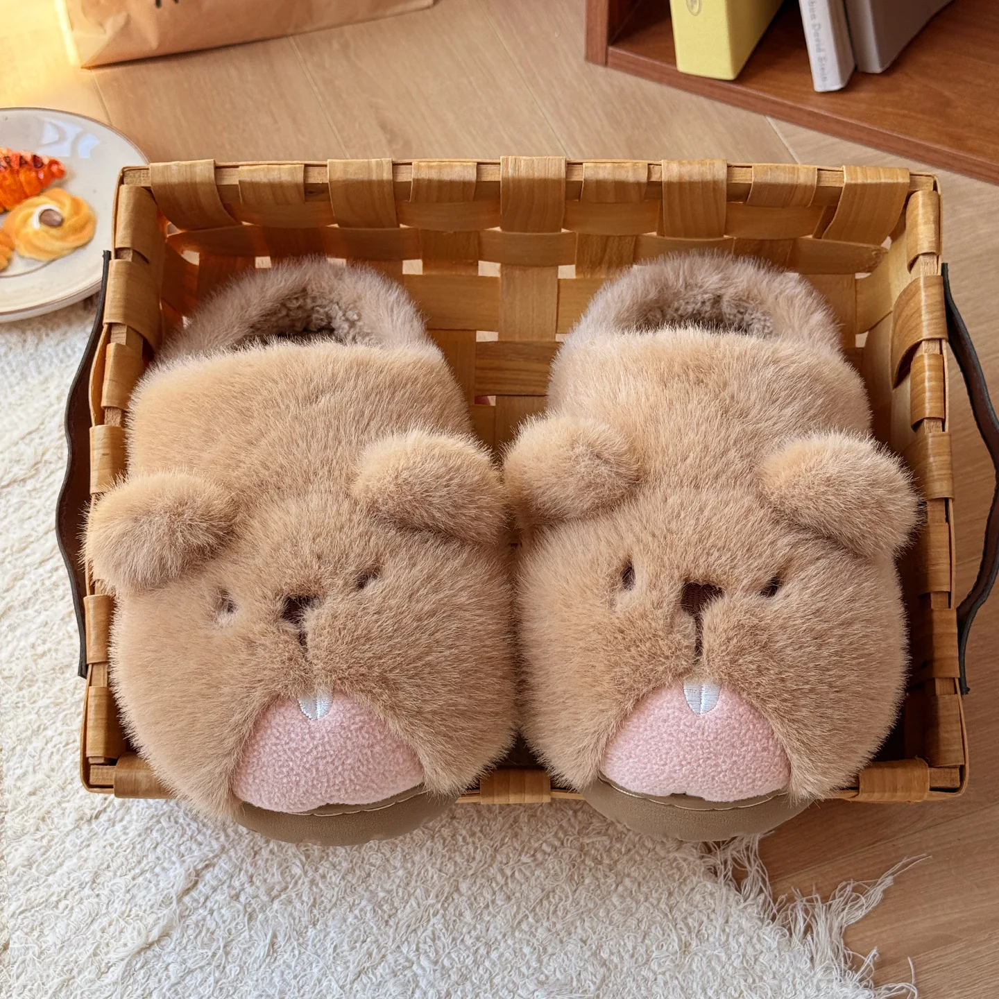 New cute groundhog cotton slippers autumn and winter, women's warm and non slip indoor  outdoor wear non slip  warm fur slippers view 3