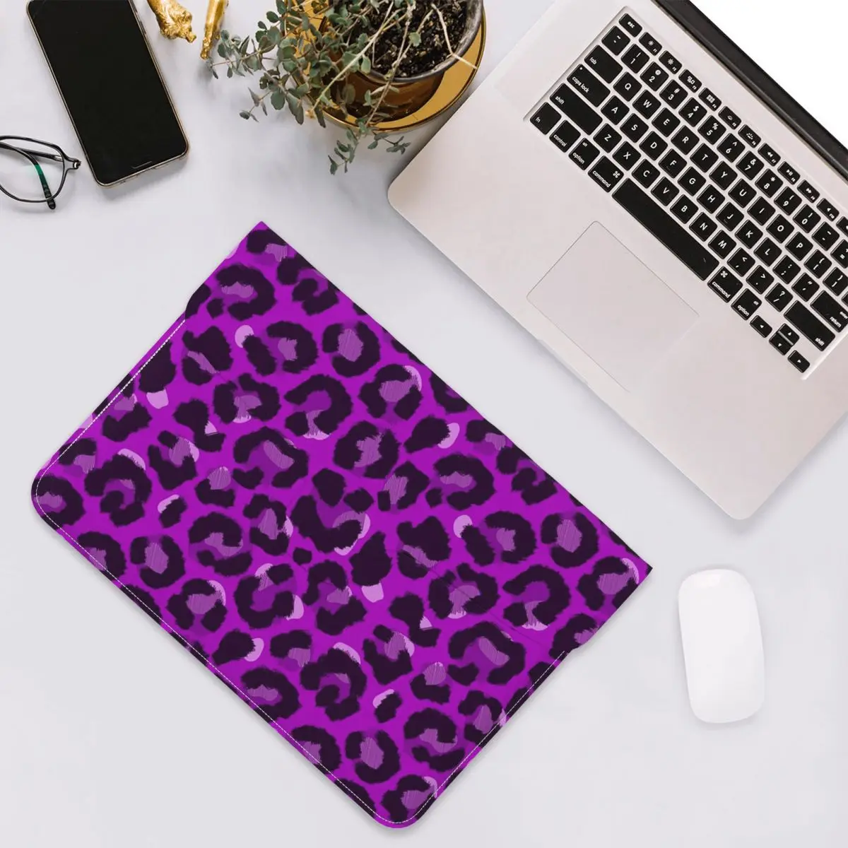 Leopard PU Leather Horizontal Laptop Sleeve Shockproof Soft Lining Notebook Case 13 Inch