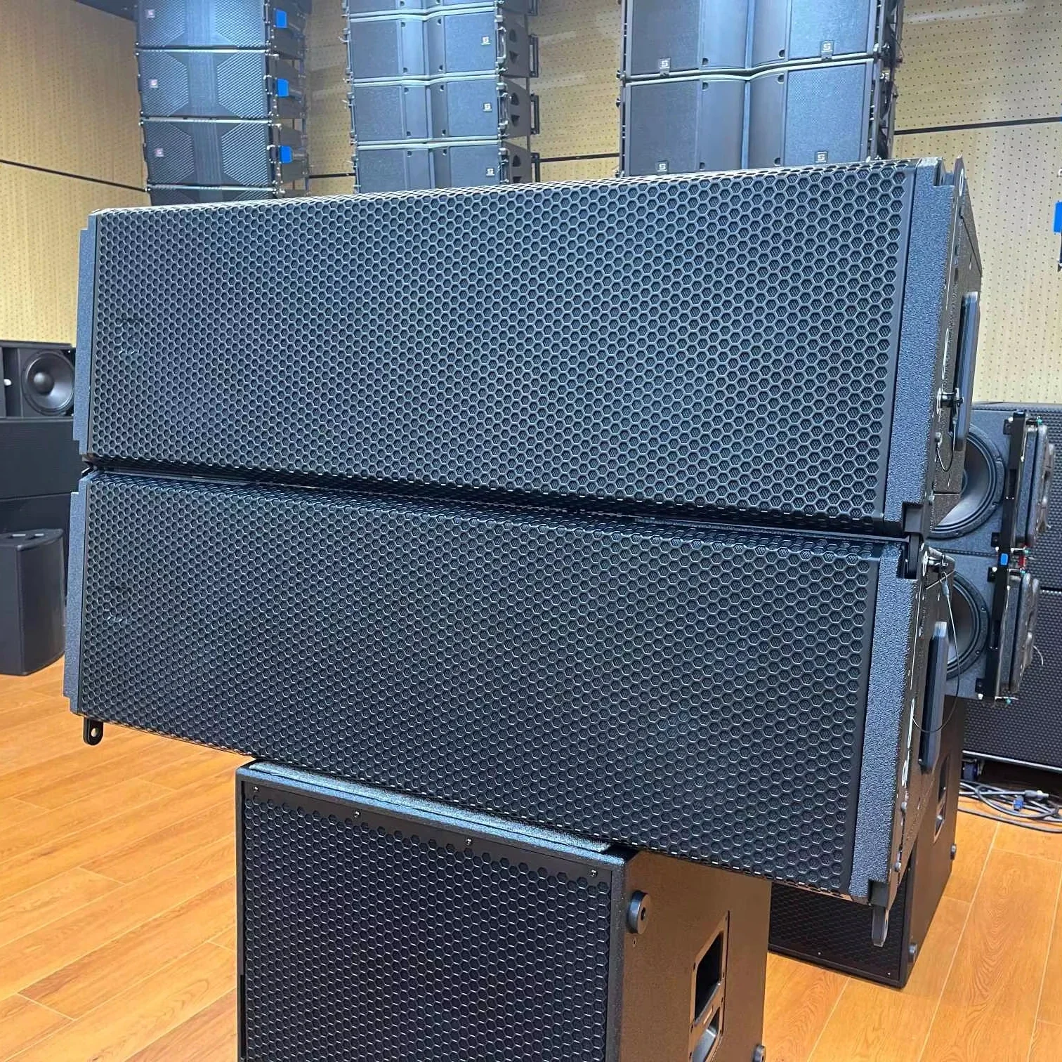 Hot Sell 50A 4k 12-inch 3-way Rubidium Magnetic Active Line Array Speakers High Power Professional Audio Outdoor Speakers