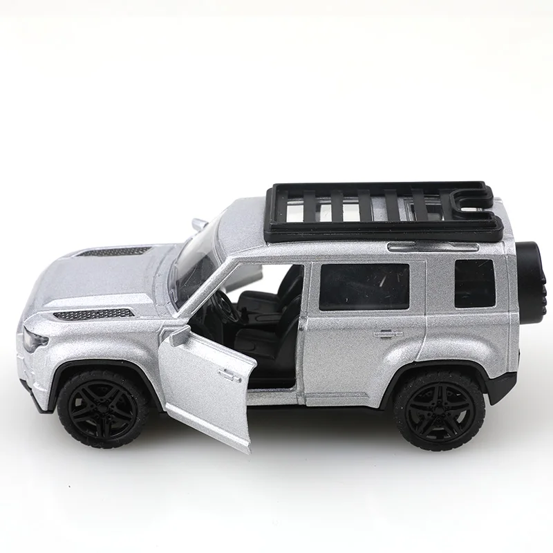 (袋入り) 1:36 SUV ディフェンダー 合金プルバックカーモデル、子供のおもちゃ
