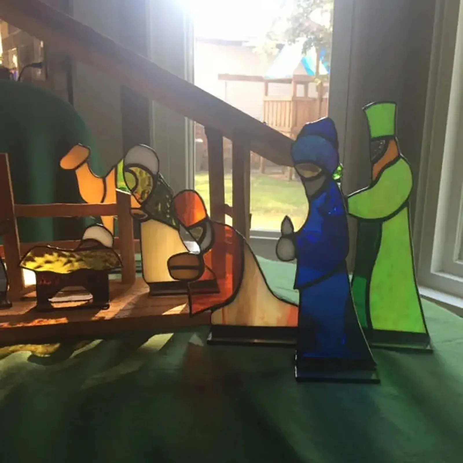 2024 Stained Glass Christmas Nativity Scene Stained Glass Creche Stained Glass Nativity Set Courtyard Decoration Christmas Gift