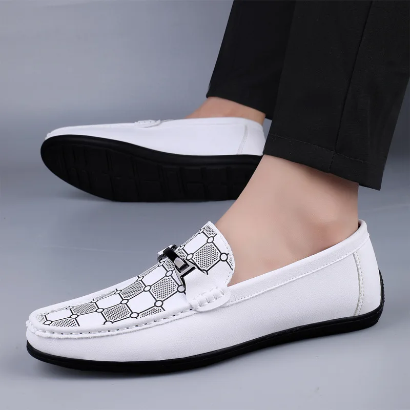 

Мужские туфли без шнуровки для повседневного вождения Bean oes Briti Sle, кожаные туфли на плоском каблуке с круглым носком, летние Faion Single oes Magic Patch Clo...