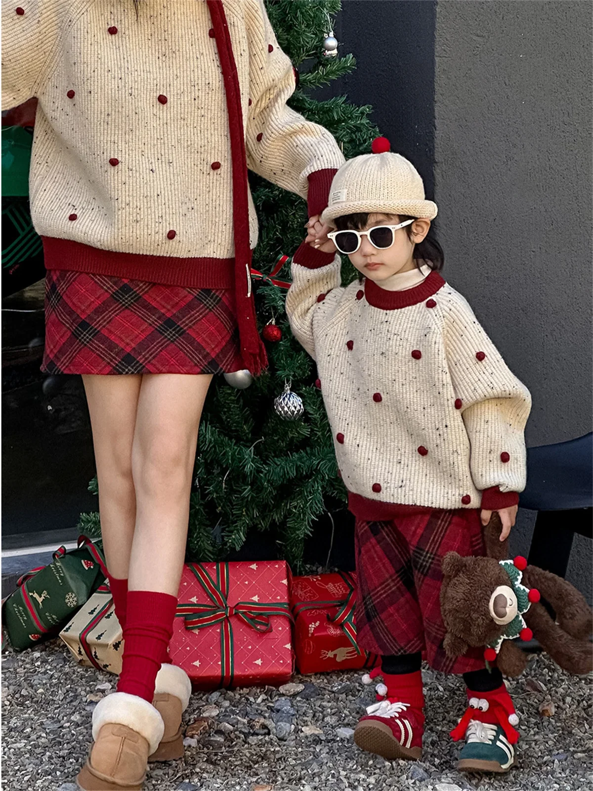 Mother and son a family of three sweaters  children Christmas three-dimensional hairball sweater mother-daughter New Year set