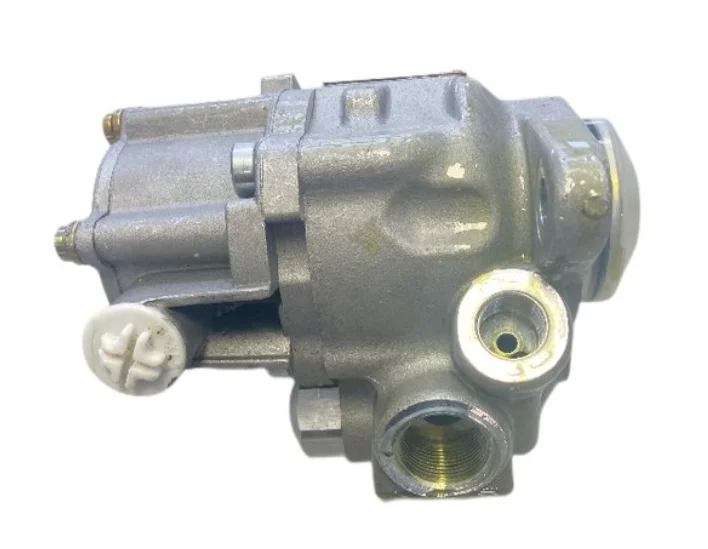 

Heavy Truck Engine Spare Parts Power Steering Pump A0034605180 OM501 OM502 Axor Actros Atego Unimog for
