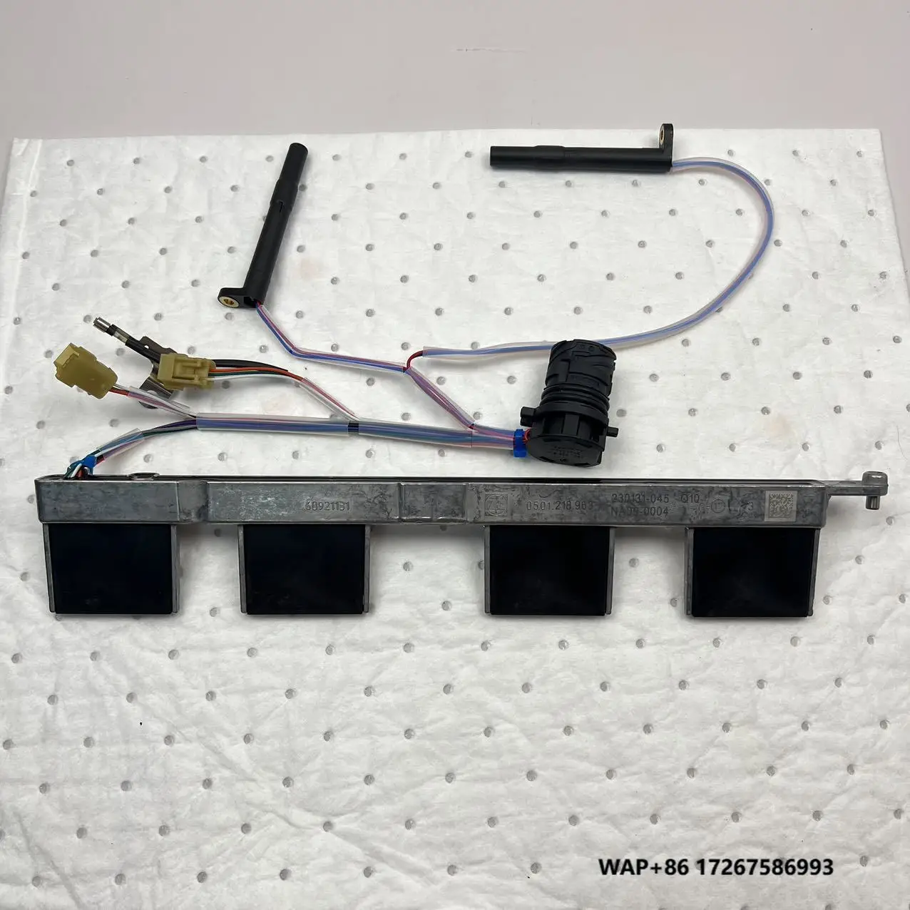 Sensor Saklar Gigi Porsche Panamera 2WD Suku Cadang Asli Baru 97031708500 0501218963