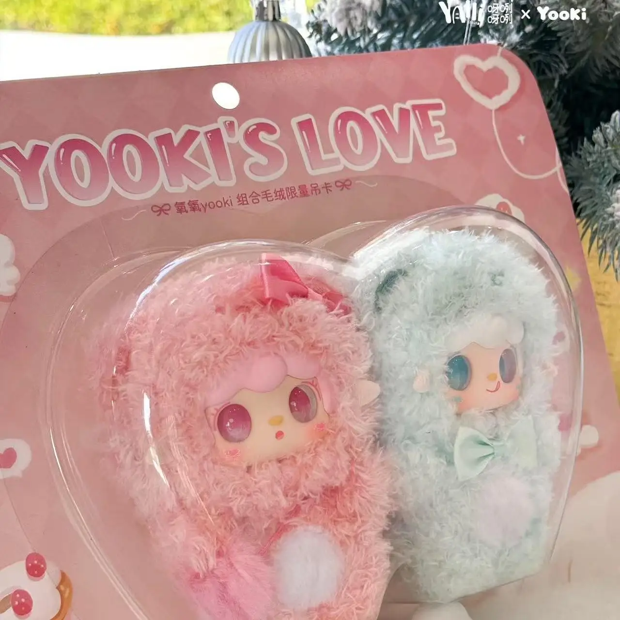 Nueva tarjeta colgante de oso de confesión Yooki, muñeca de vinilo, regalo bonito para niña, colgante de regalo del Día de San Valentín, regalo de confesión, edición limitada