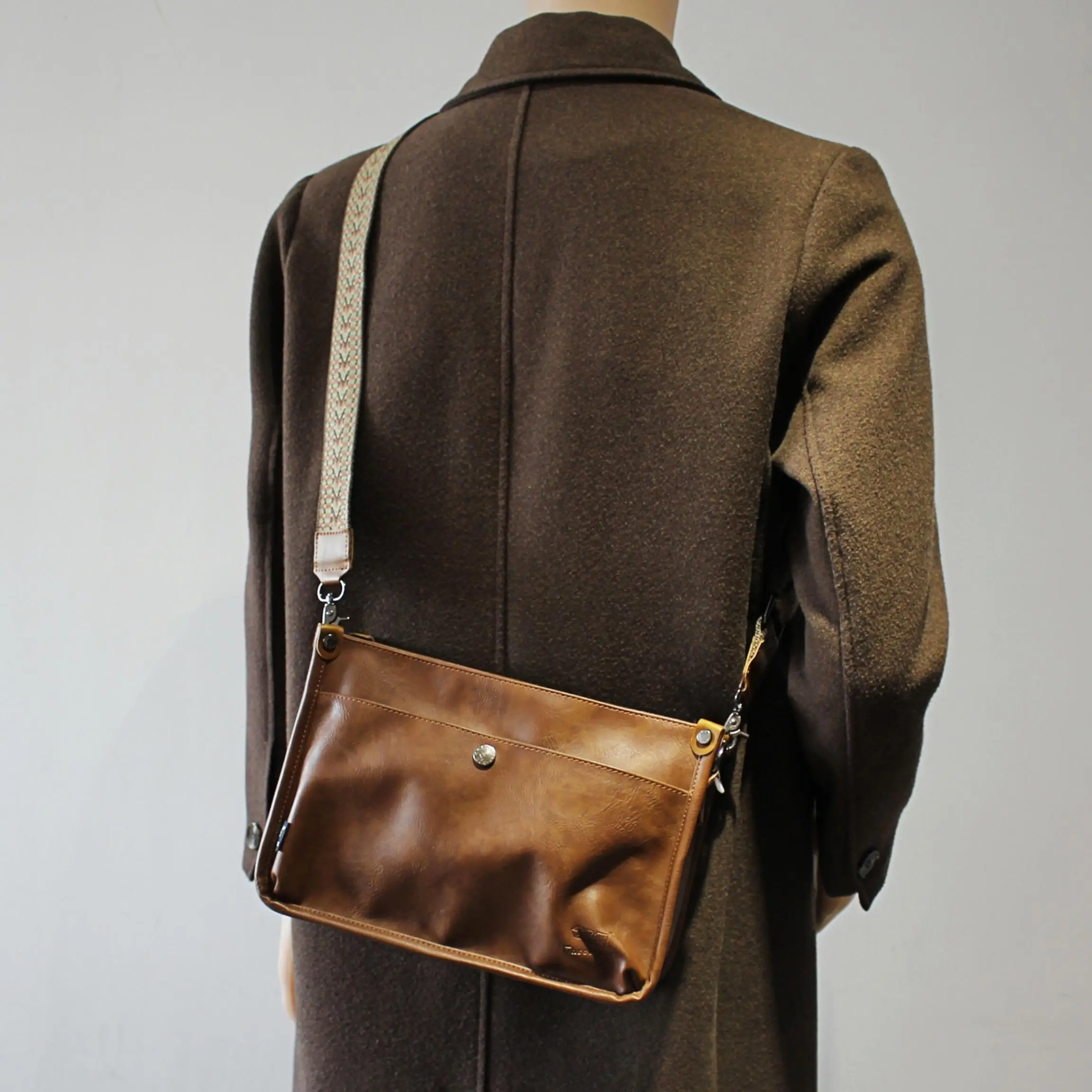 

Street Style Men's Crossbody Bag Multi-Pocket Casual Mobile Phone Bag Vintage Small Square Bag Single Shoulder Diagonal Bag