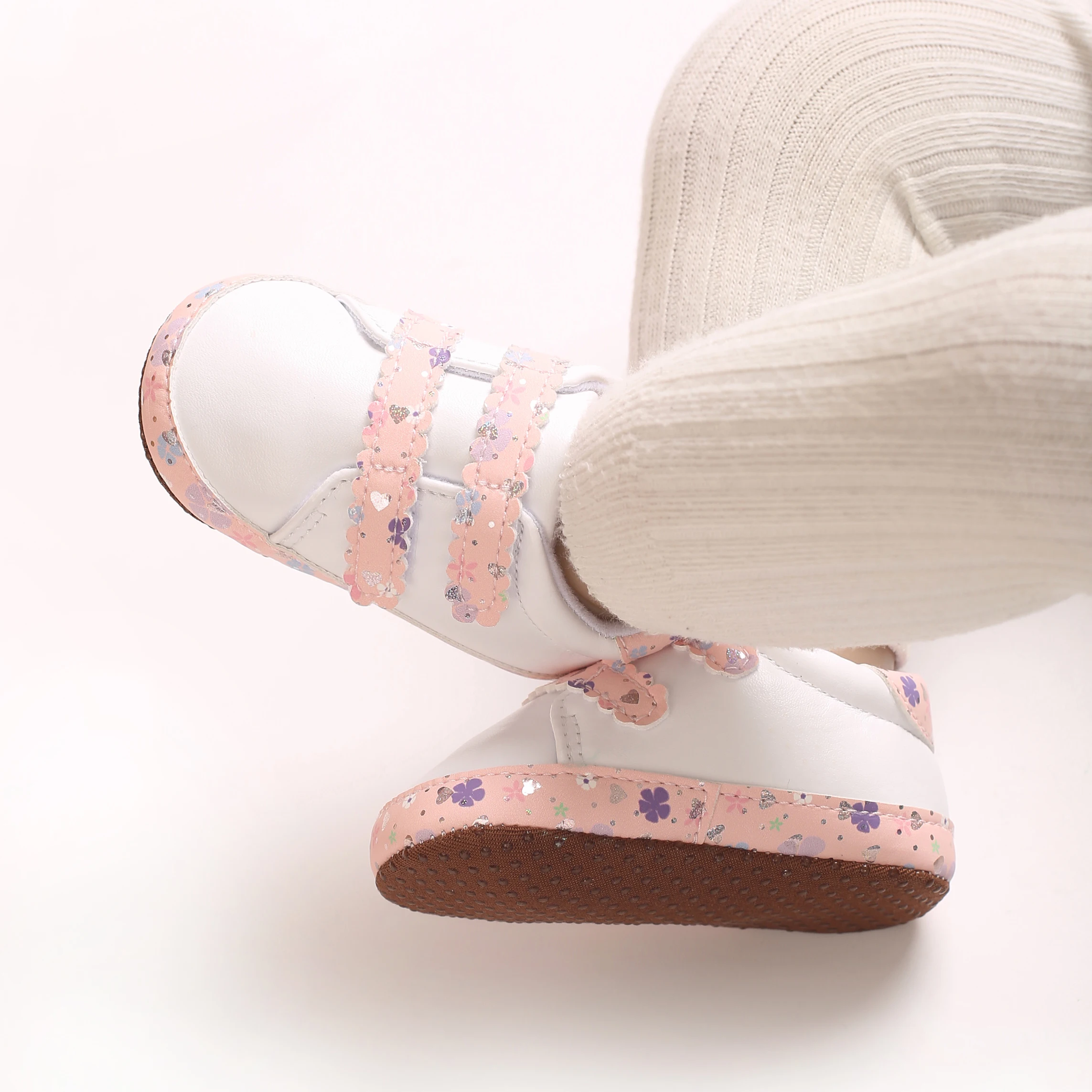 Niedliche Baby-Sneaker mit Blumendekor, weiche rutschfeste Sohle, Lauflernschuhe für Kleinkinder, doppeltes Klettverschlussband, atmungsaktiv, niedliche Babyschuhe für das Kinderbett. – Detail 19