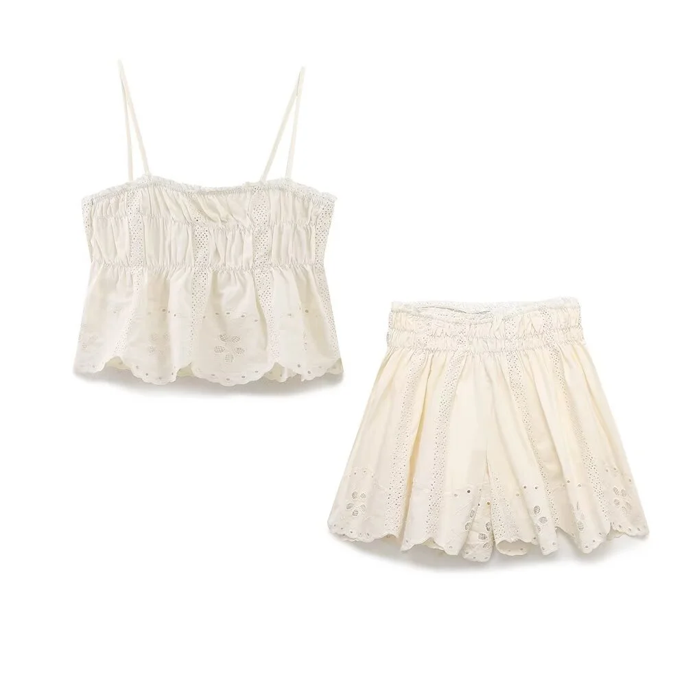 

2025 New Women's Casual Elegant Design with European and American Embroidered Strap Top&Lace Shorts Set