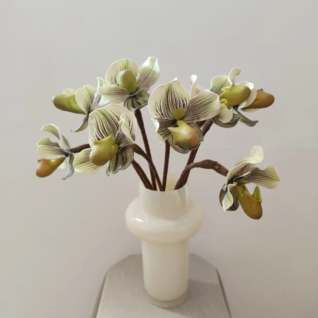 5 Stück künstliche EVA-Paphiopedilum-Blumen für die Heimdekoration, künstliche Vanda-Orchideen für Hochzeitsdekoration, Partytisch, Eventdesign, Blumenarrangement – Detail 33