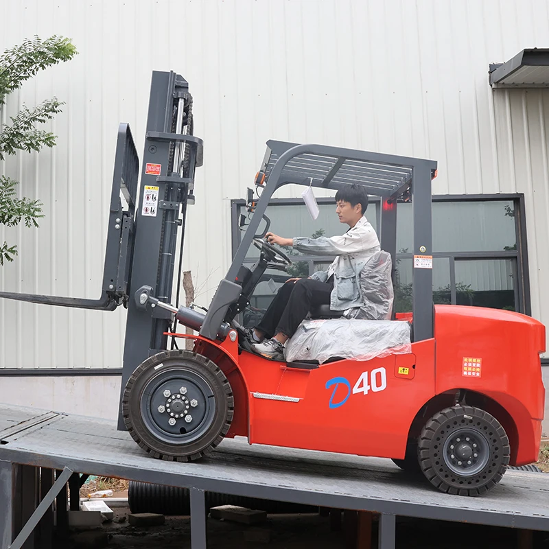 رافعة شوكية كهربائية لمقعد مكدس صغير للقيادة مع مرفقات منتجات جديدة ساخنة 1 طن 2 طن 3 طن 4 طن