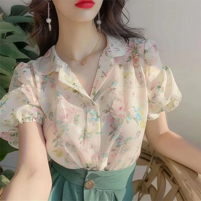 French Floral Temperament Young Style Age Reduction Short Sleeved Shirt Summer New Fashionable Casual Loose Slimming Women\'s Top