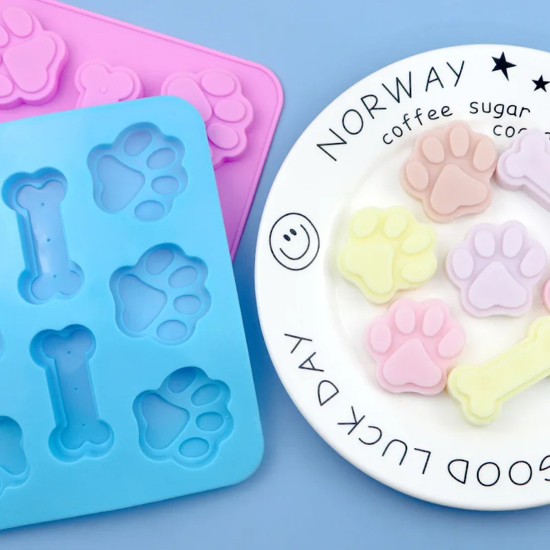 Cat Paw Shape Silicone Molds DIY Pet Frozen Food Silicone Molds Dog Bone Pattern Cartoon Chocolate Treat Mold Baking Accessories