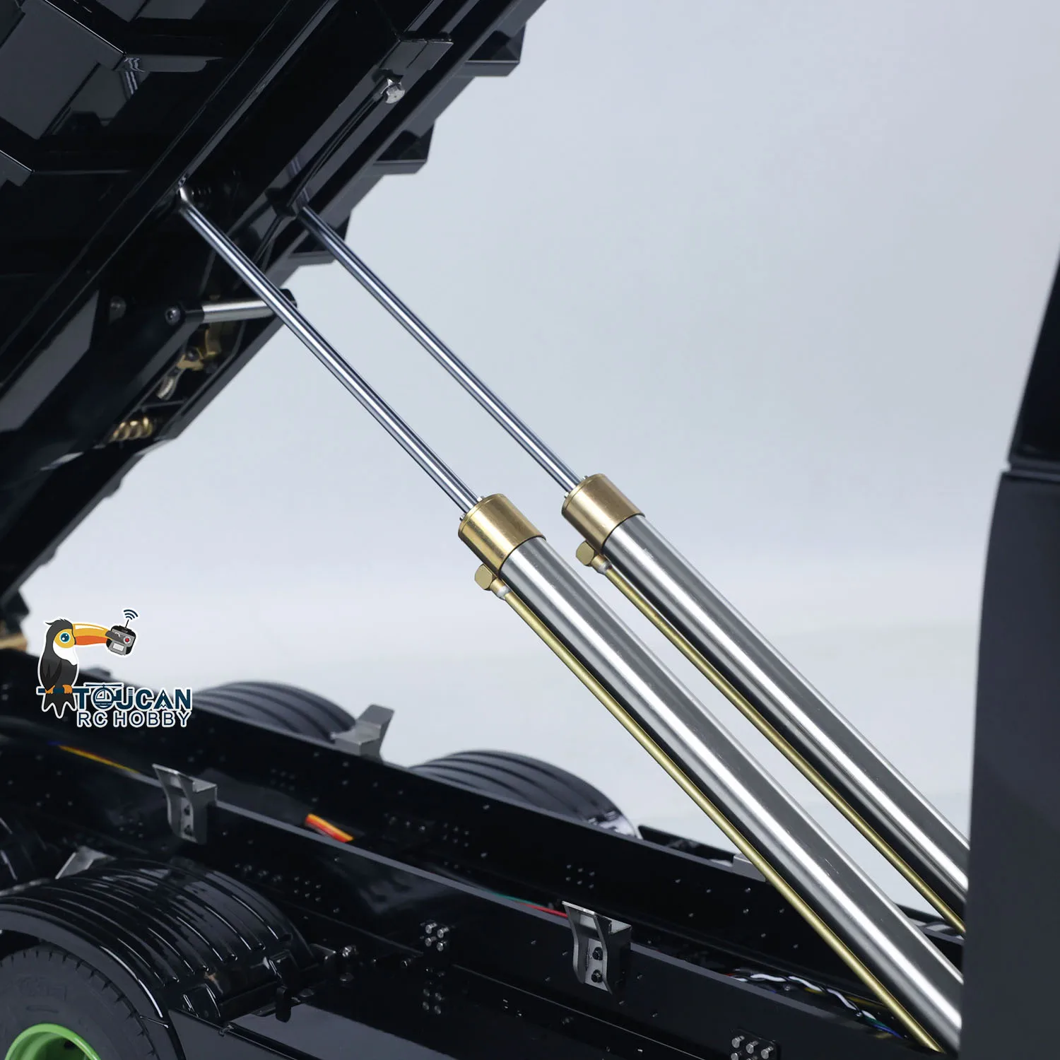 1/14 RC Hydraulic Dump Truck Roll-on Full Tipper Dumper 6x6 Car Assembled Painted 3-speed Transmission Light Sound Toy Model