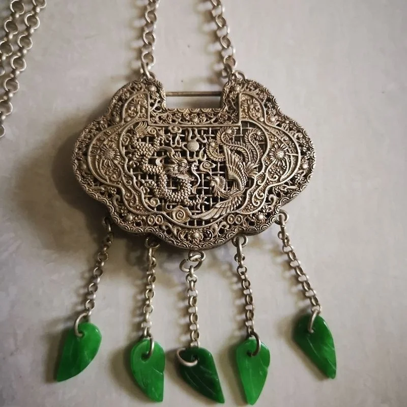 

Antique Style Miscellaneous Collection Retro Qing Dynasty Hollow Dragon and Phoenix Auspicious Silver Lock Double-Sided Silver L