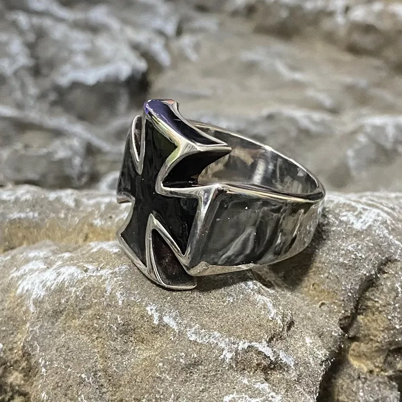 Black Cross Stainless Steel Rings Geometric Biker Rock Classic Punk Mens Ring Fashion Band Jewelry Metal Unique Hot Wholesale