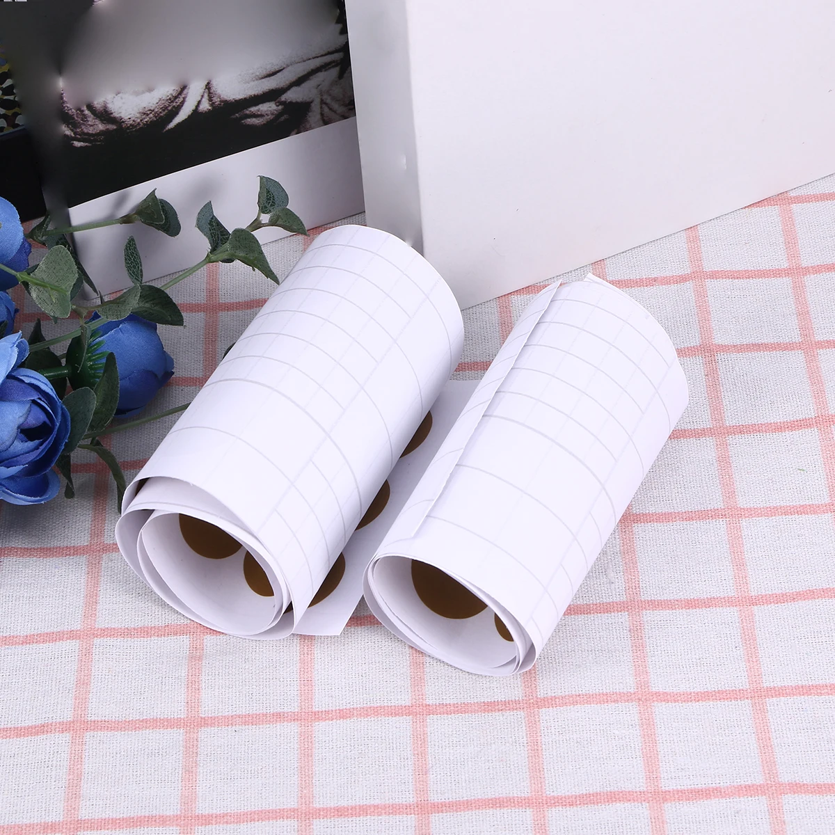 

108Pcs Dot Wall Stickers Easy Apply Remove No Residue Home Decor for Smooth Surfaces Golden Dot Paste Wall Art Sticker