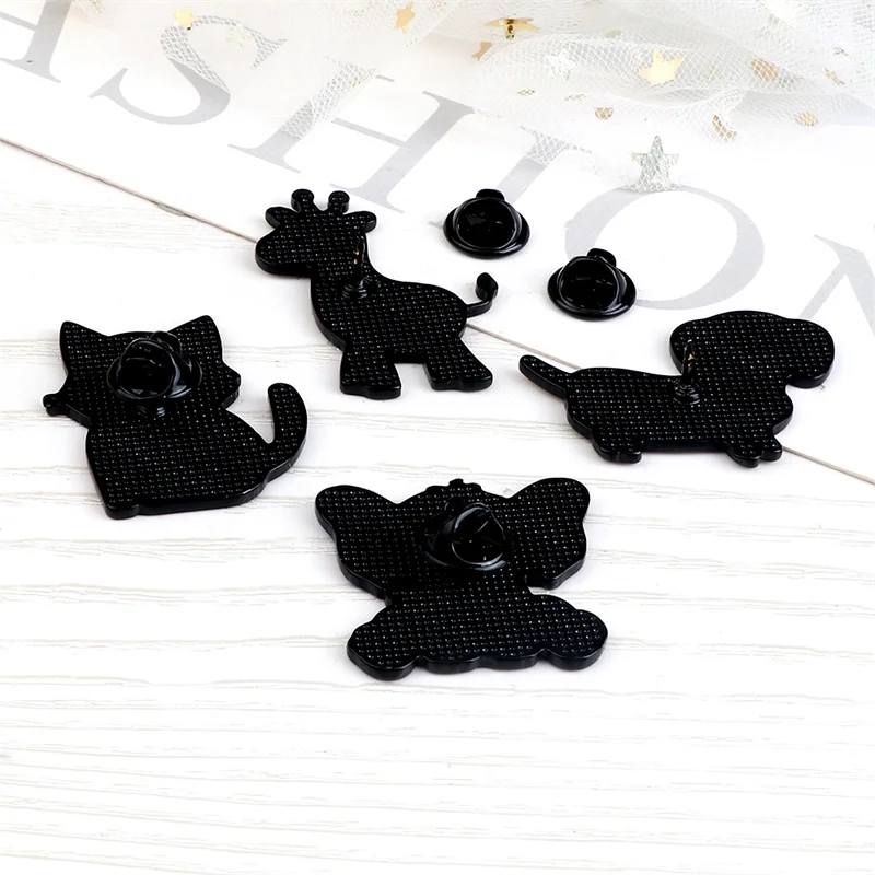 Funny Animal Brooches Custom Elephant Cat Giraffe Dog Brooches Bag Shirt Jackets Lapel Pin Badges Cartoon Jewelry Gift for Kids