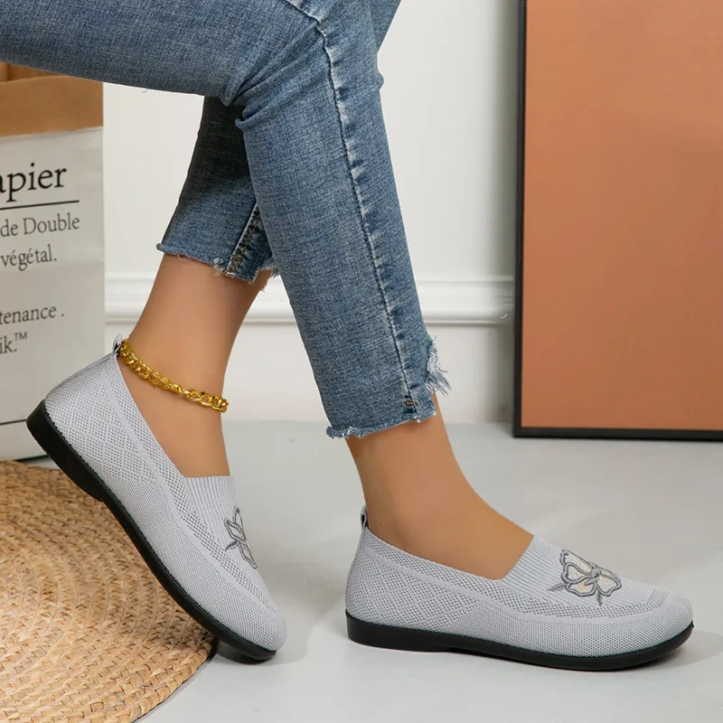 Damen-Strick-Slipper mit Blumenstickerei, flache Schuhe, atmungsaktives Mesh-Material, weiche Sohle, ideal für ältere Damen, Mütter, zum täglichen Gehen. – Detail 4