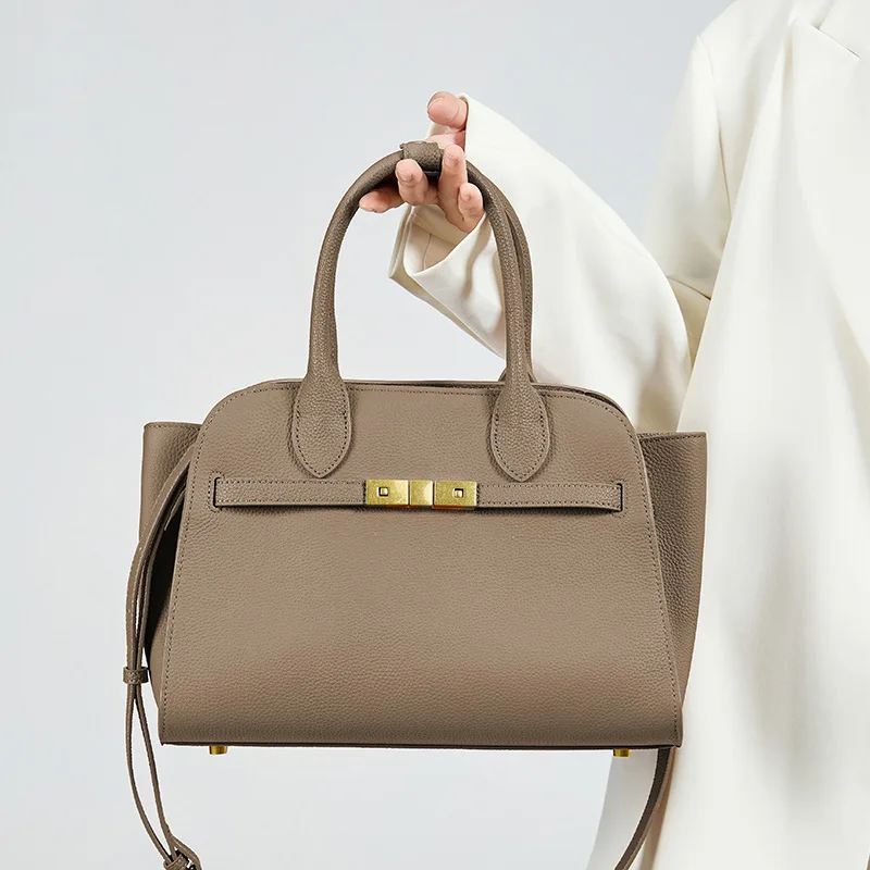 

Genuine Leather Tote Bag 2025 New Fashion Designer Luxury Bag for Women Large Capacity Cowhide Shoulder Handbag Stylish