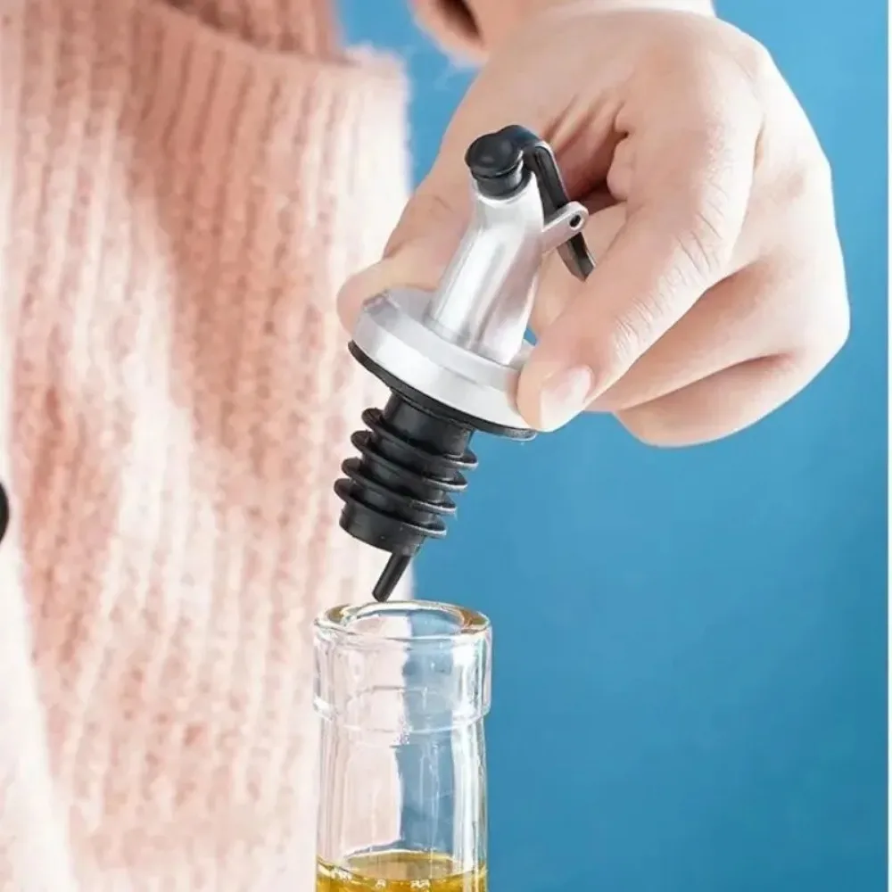 3pcs Silver Household Kitchen Seasoning Bottles Soy Sauce Vinegar Bottles Mouth Stoppers No Oil Leakage No Oil Hanging Tools image 3