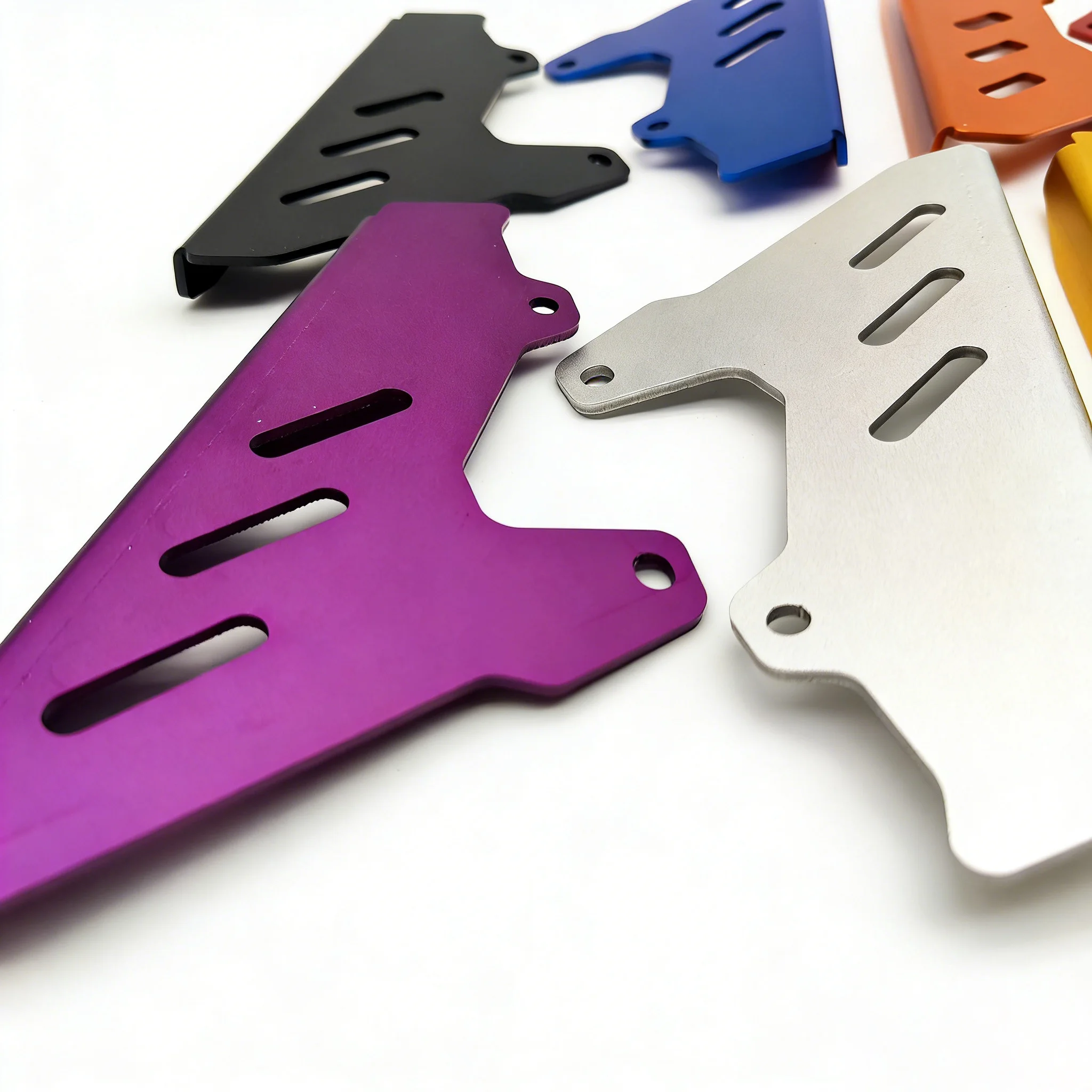 

CNC Part Strengthened for Light Bee Chain Guard for Motorcycles Essential Motorcycle Accessory