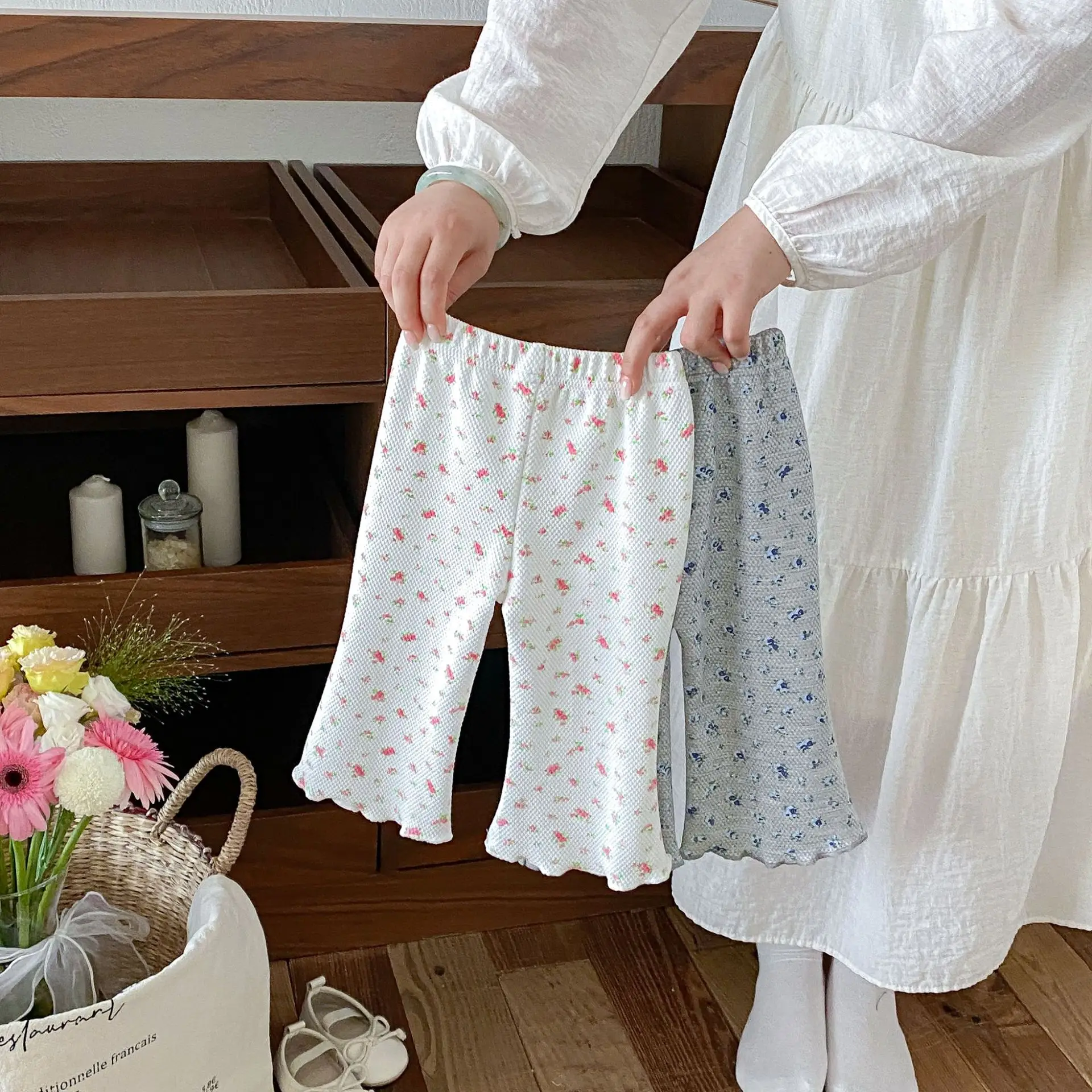 Girls Pants 2026 Spring and Autumn New Childrens Clothing Korean Girl Baby Foreign Printed Flowers and Wood Ear Flared Pants