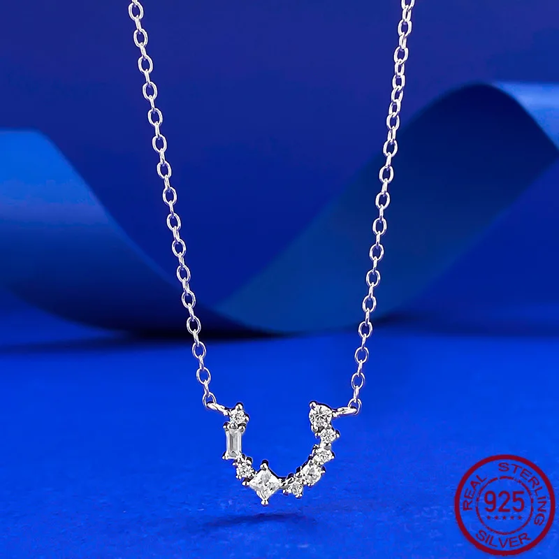 

New S925 silver inlaid diamond horseshoe necklace for women, fashionable and versatile, niche and high-end, wedding jewelry
