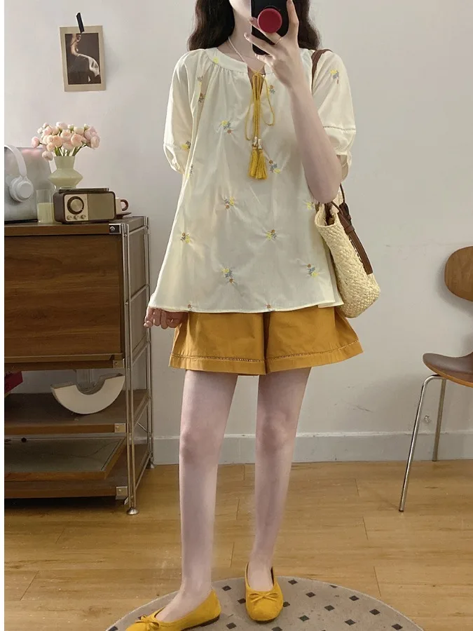 

plus Size Women's Sweet Sle Embroidered round Ne ort Sve irt And High Waist Loose Wide Leg orts Set Summer New A...