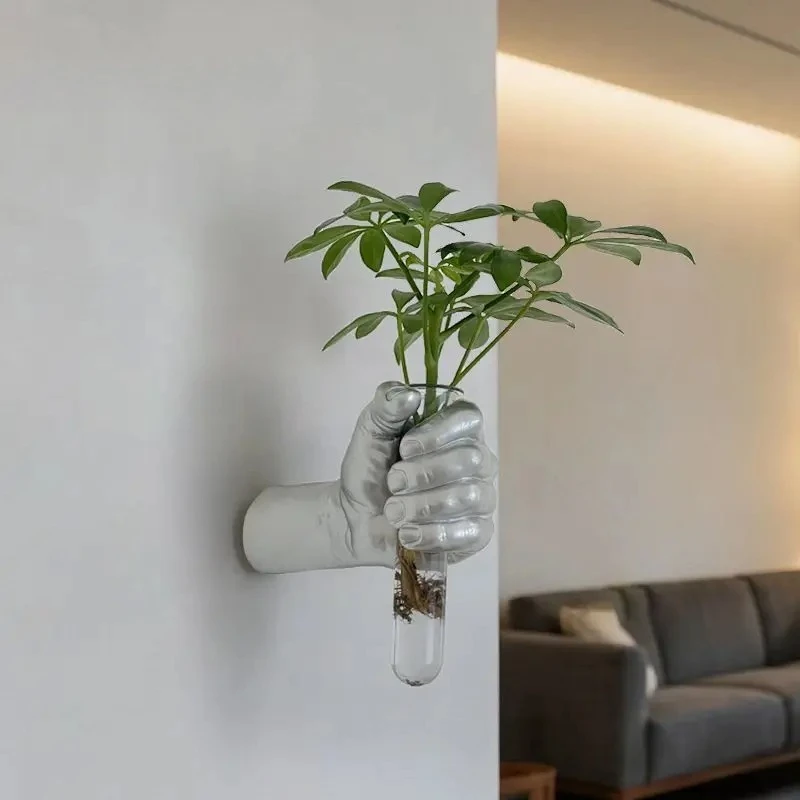Resin Fist Wall Vase Wall Mounted Hand Sculpture Planter With Glass Test Tube Hydroponic Plant Holder Home Wall Decor