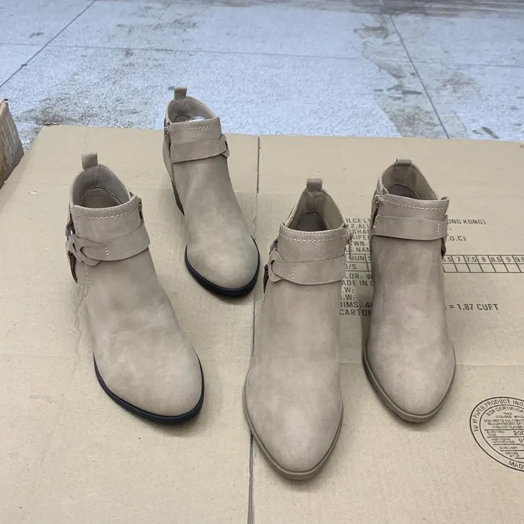 

Faionable Chelsea ort Boots Women's oes arp Point Side Zipper Simple Design Winter High Heel round Toe Rubber Outsole