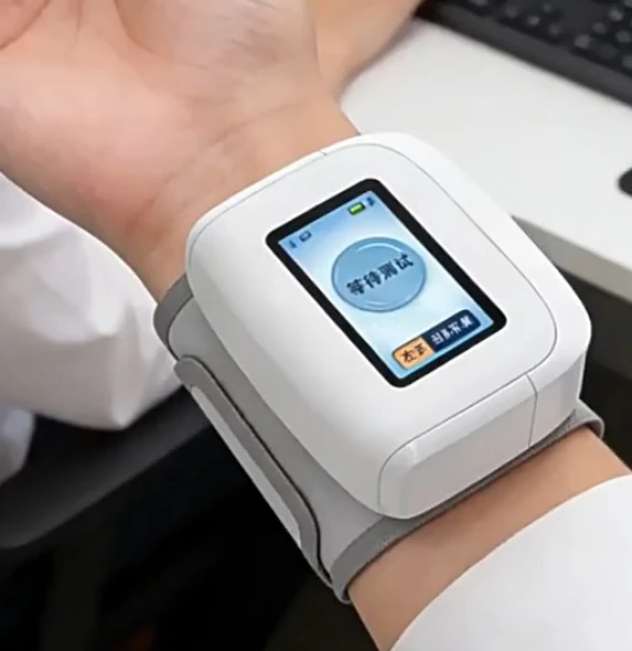 

AI TCM Diagnostic Device with Automated Pulse Analysis for Health Management and Clinic Use