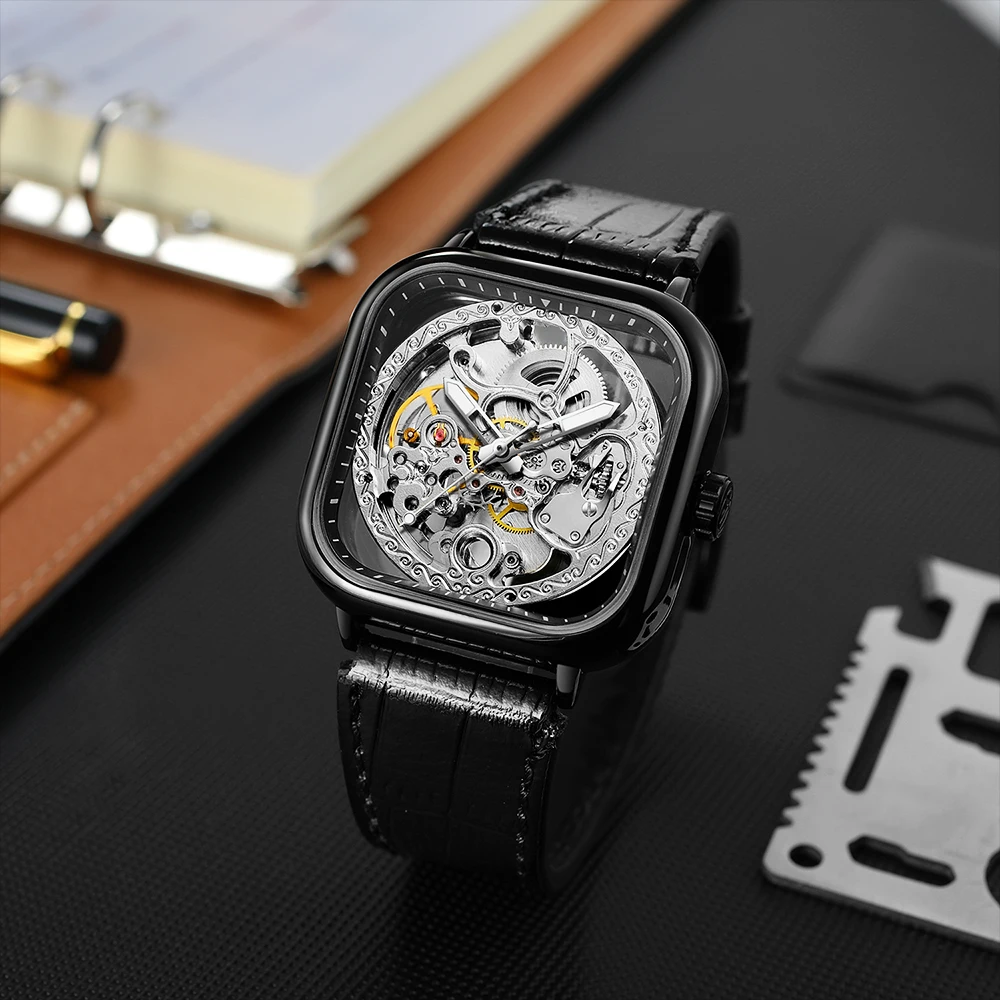 FORSINING Herrenuhr mit graviertem quadratischem Gehäuse, schwarz, silbrig, automatisches Skelett, mechanisch, leuchtende Zeiger, echtes Leder, Herrenuhr
