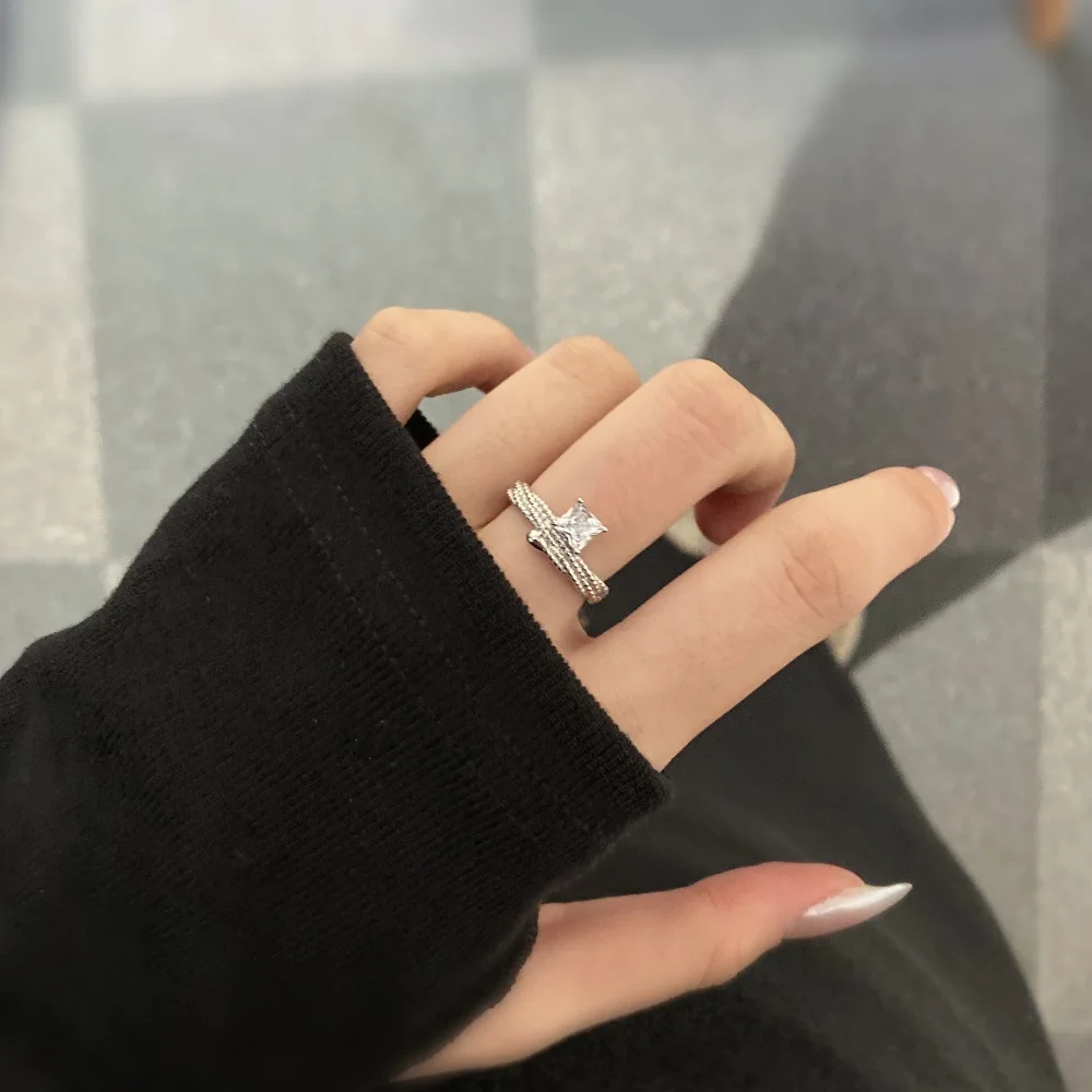 Bague en argent S925 pour femme, conception féminine, bague de personnalité de niche, ligne de fouet, torsion de pâte frite, mélange et match, ouverture réglable