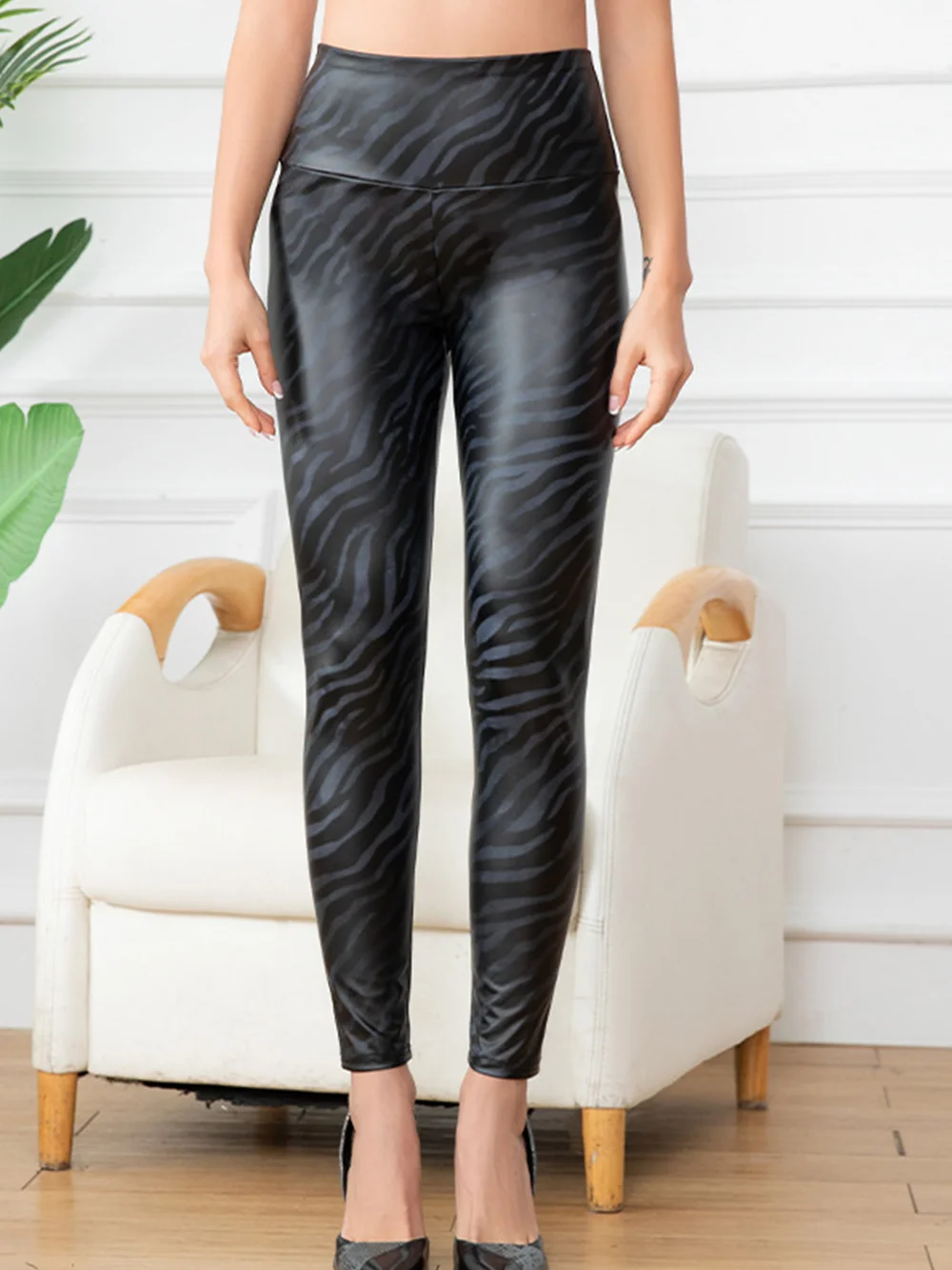 Leggings en Faux cuir pour femmes, pantalon en plissage taille haute, noir, extensible, Sexy, PU, pantalons à motifs imprimés, ouc1465