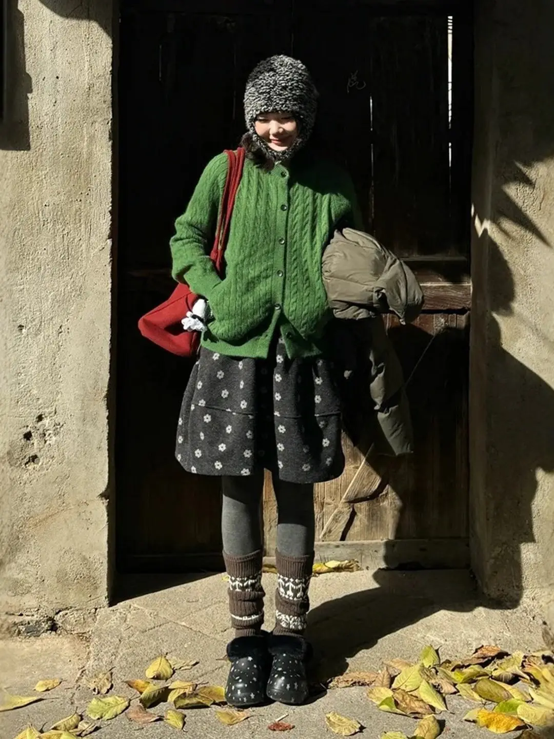 

Модная юбка миди свободного кроя больших размеров, скрывающая бедра, стройнящая, А-силуэт, для фигуры типа «груша», весенний сезон