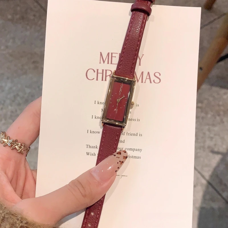 Classic trend elegant women's watch light luxury niche retro high sense 2025 new waterproof quartz watch birthday gift