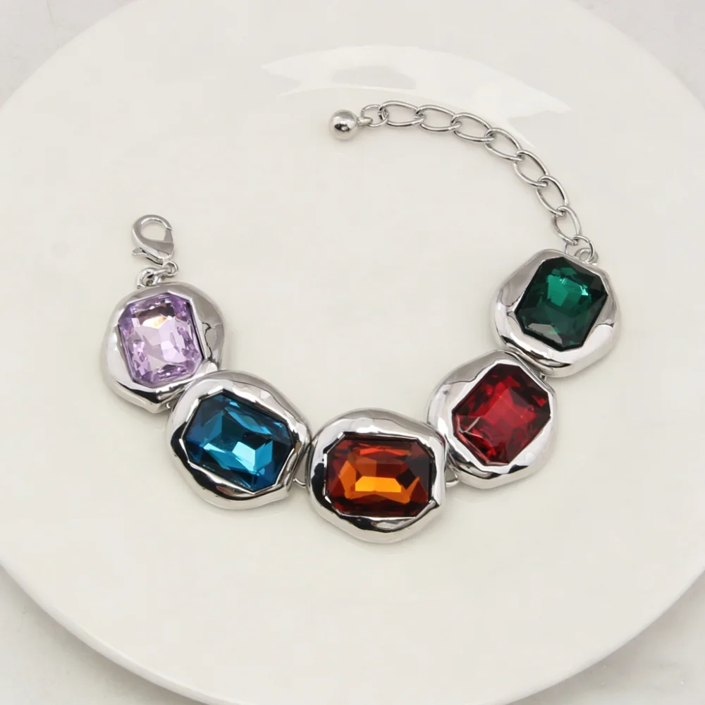 

Women's Exaggerated Colored Square Gemstone Bracelet Niche Design Light Luxury High-End Delicate Hand Ornament Daily Wear