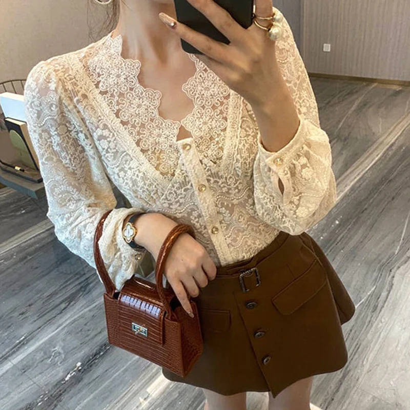 2022 New Summer Temperament V-neck Puff Sleeves Lace Shirts Apricot Thin Sexy Slim Button Blouses Korean Fashion Women Clothing