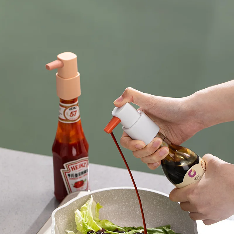 Oyster sauce press Kitchen condiment bottle squeezer Household gadget Salad ketchup pump head squeezer