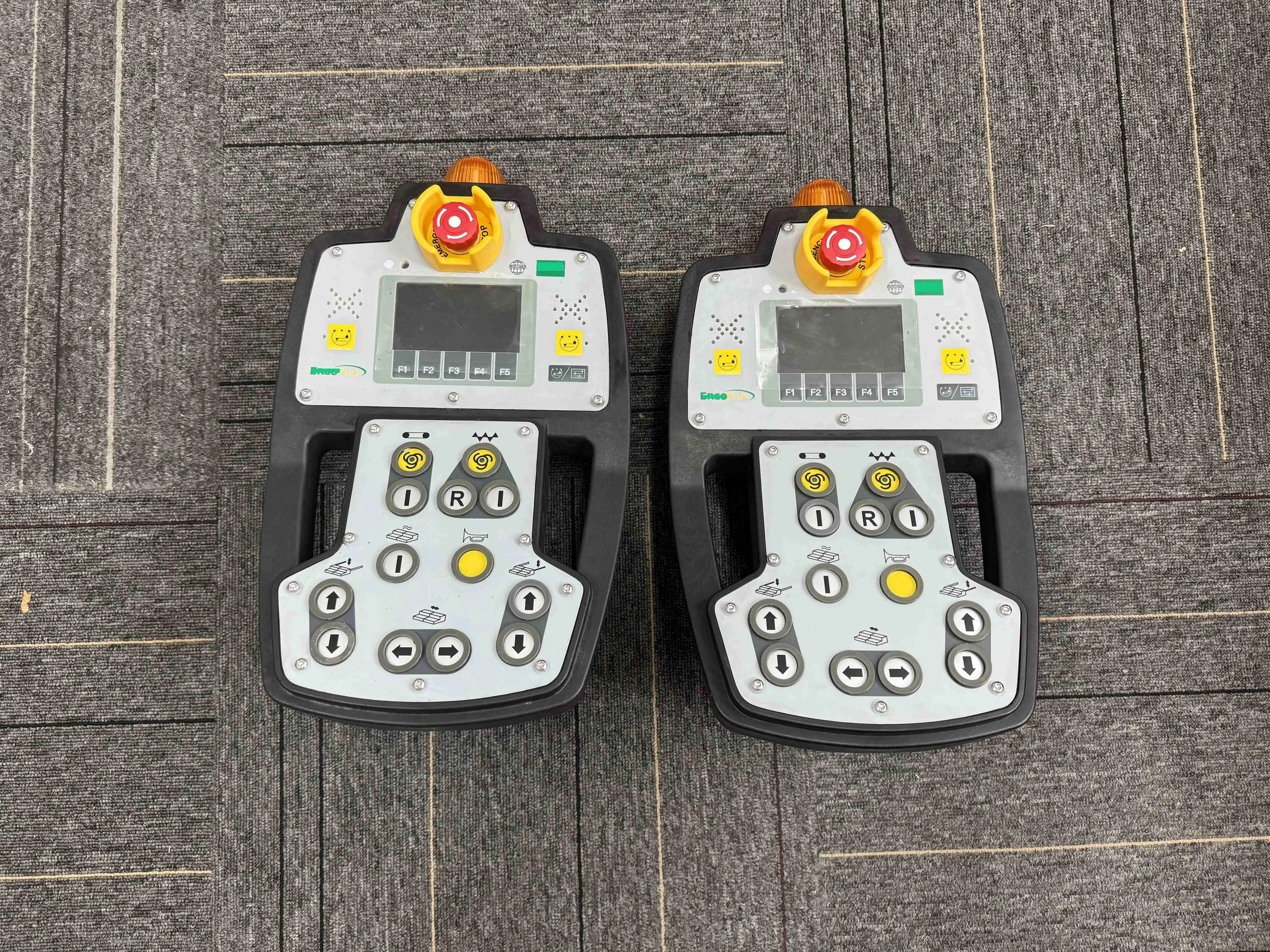 Long Life High Quality Remote Control 2274606/2427732/ 2052116 Remote Control Remote Control Panel Vogel Paver