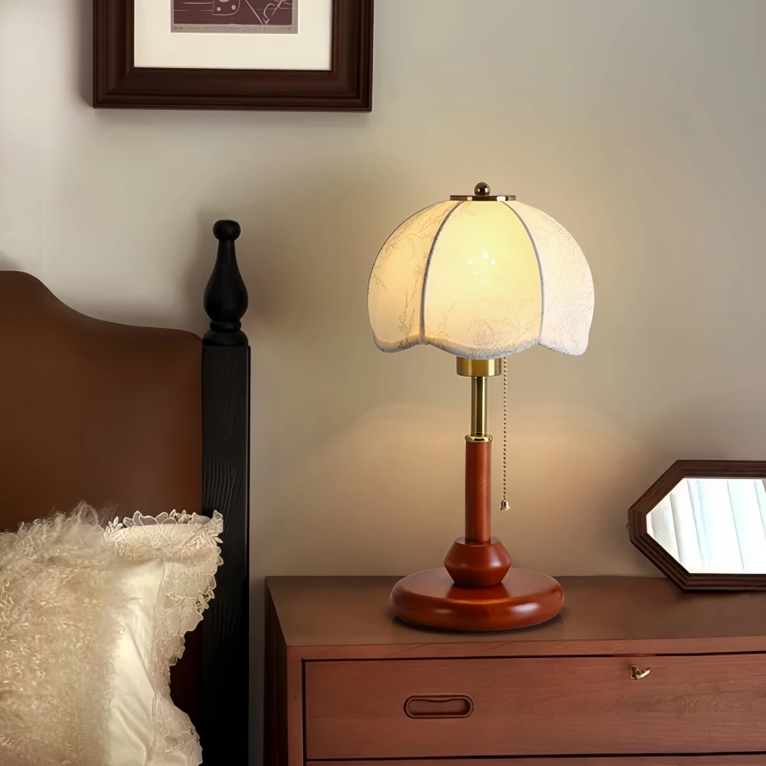 Vintage Scalloped Dome Table Lamp for Bedroom Nightstand Study Entryway Pull Chain Retro Warm Classic Home Accent Decor Lighting view 3