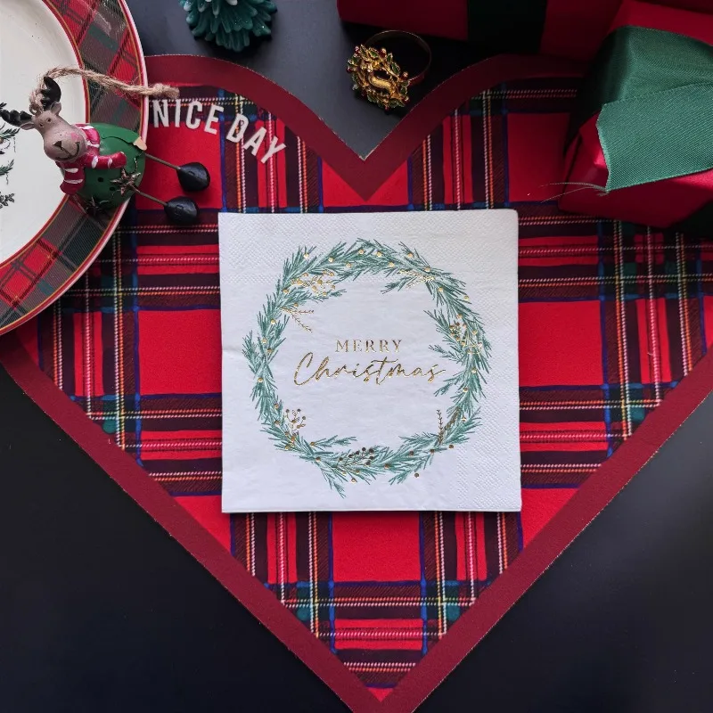 16pcs 33 * 33cm 3-layer Christmas Wreath Gold Stamping Napkins Christmas Disposable Table Mat DIY Decoupage Paper