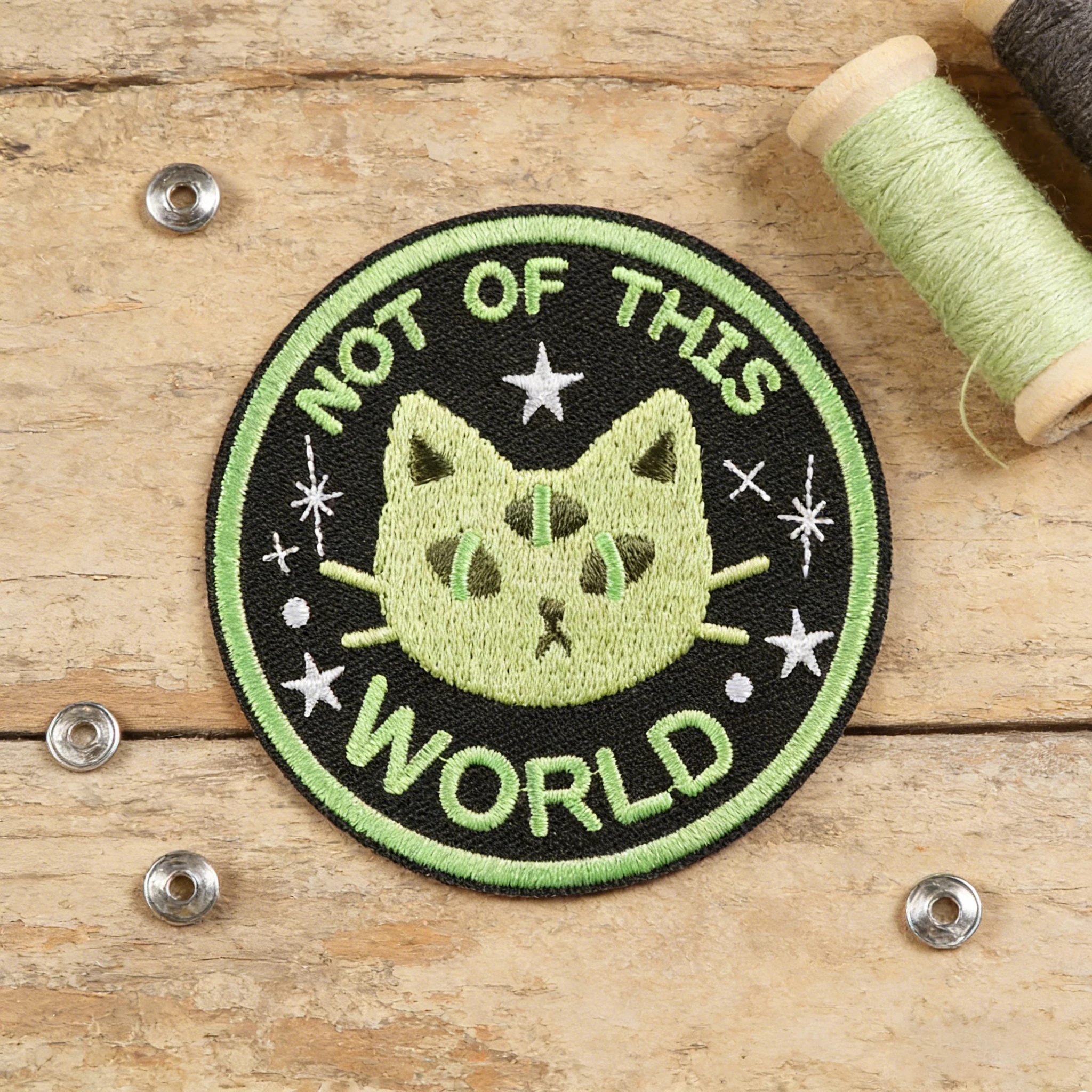 1PC Not Of This World Alien Embroidered Patch Cartoon Iron On Patches Badge DIY Gift Applique For Clothes Trucker Hats Backpacks